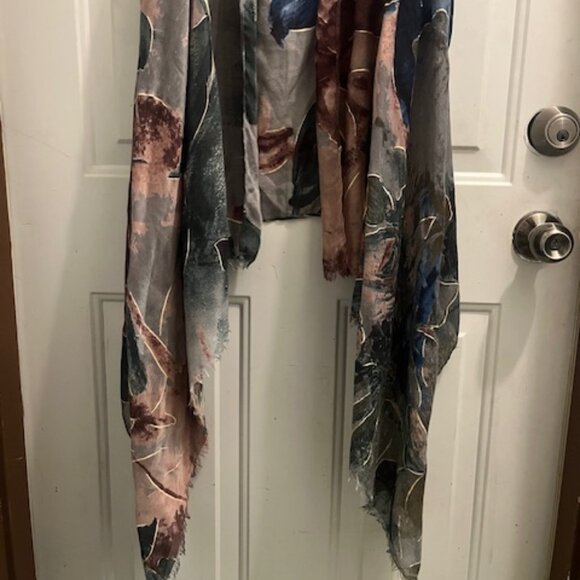 Floral Duster - Picture 3 of 9